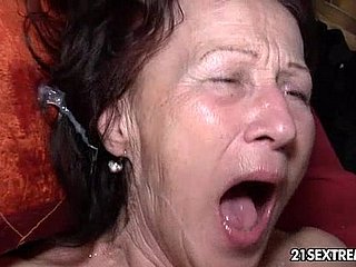 Granny Jogo