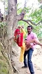 Jangl mich Ladki Boli aur jor Se Chodo Muje