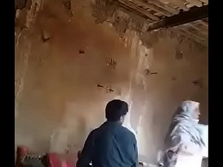 Paki Mature Milf Fucking oleh pria muda