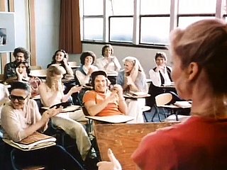 Vista Valley PTA (1981, EUA, Jessie St. James, filme completo)