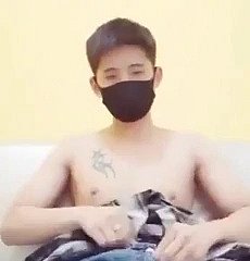 Menino fofo asiático