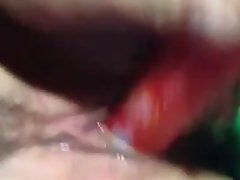 Słodkie Chinka squirting masturbacji przy użyciu zabawkę!