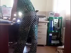 minuscule cam op kantoor secretaresse,