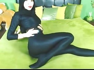 twerk Hijab Hündin